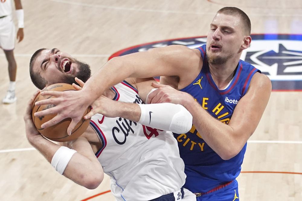 在对战强敌 在对战强敌