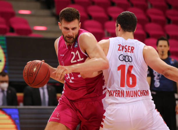 的传球著称 的传球著称