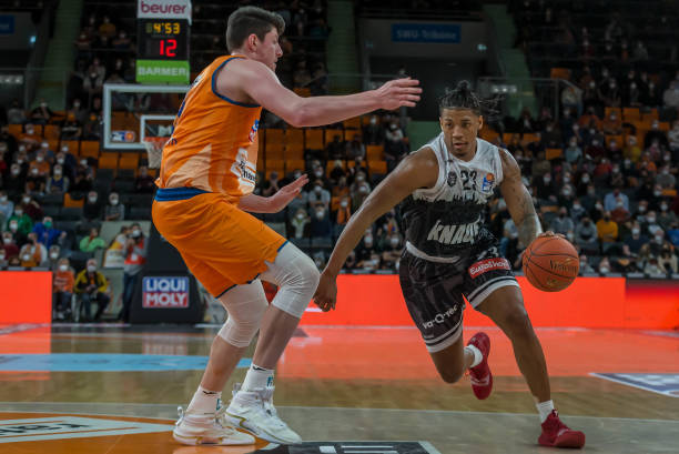 迫使其他球 迫使其他球